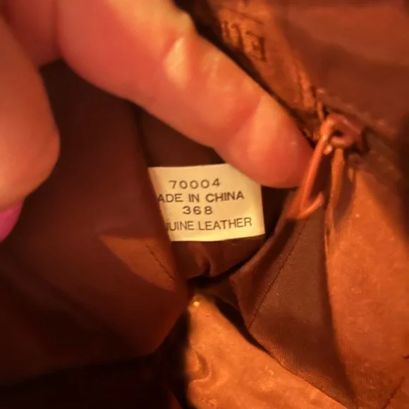 Vintage Etienne Aigner purse - Picture 6 of 7